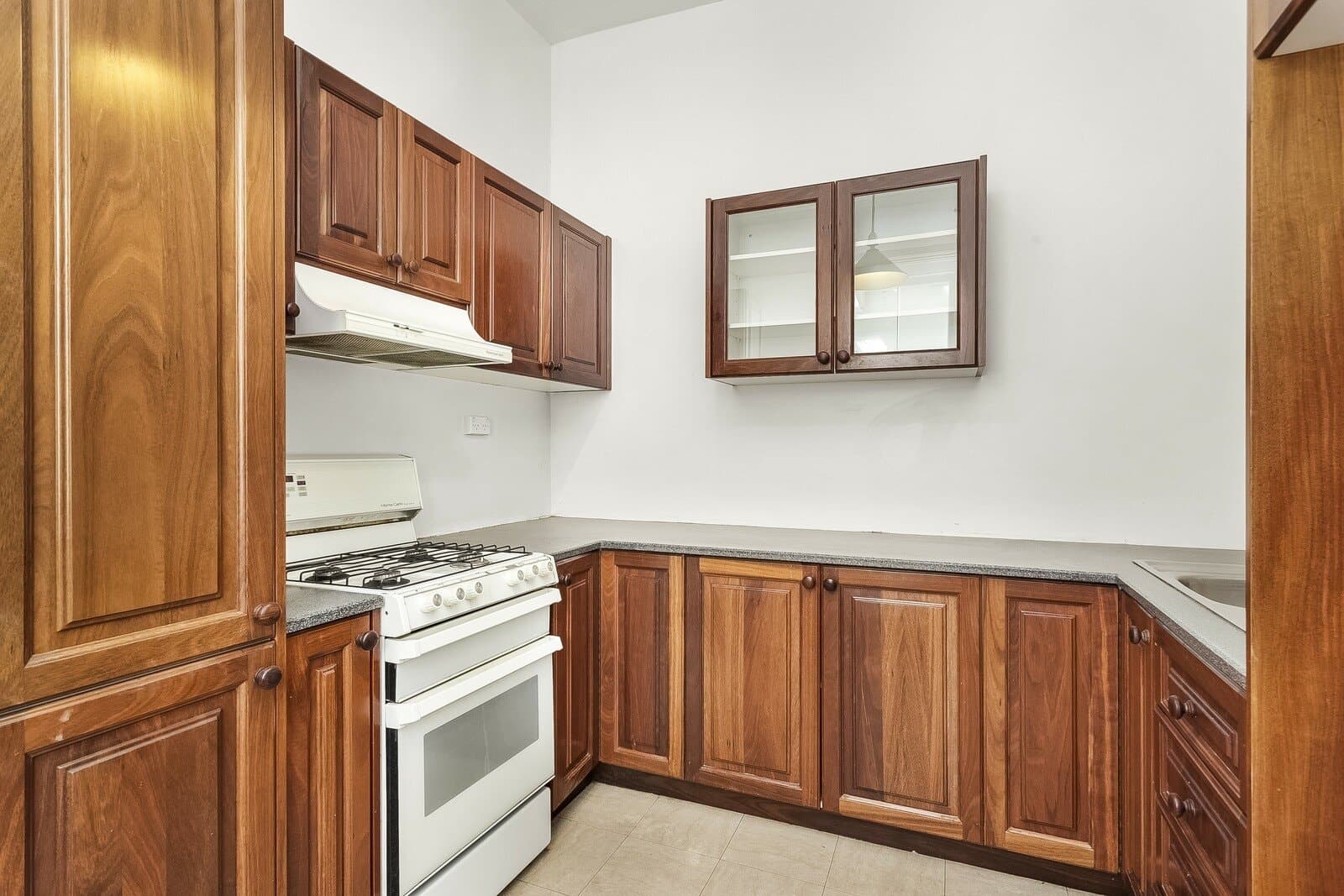 20 Tyrone Street, South Yarra - Thumbnail 2