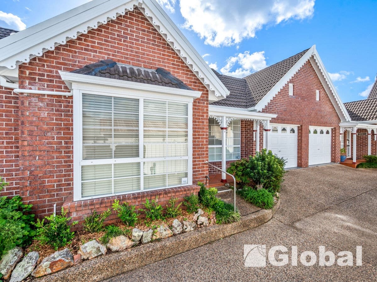 2/62 Albert Street, Warners Bay, Warners Bay - Image 1
