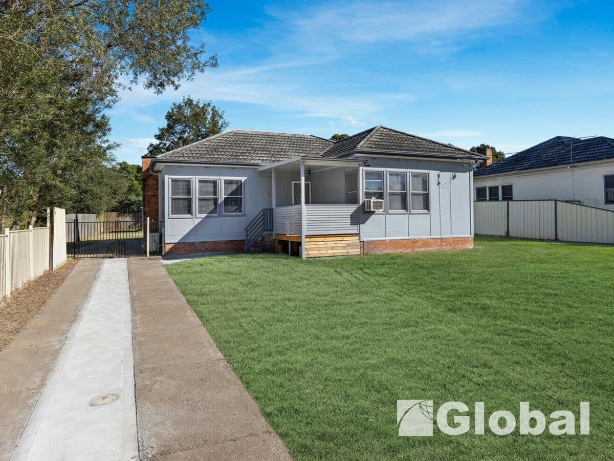 298 Awaba Road, Toronto, Toronto - Image 1
