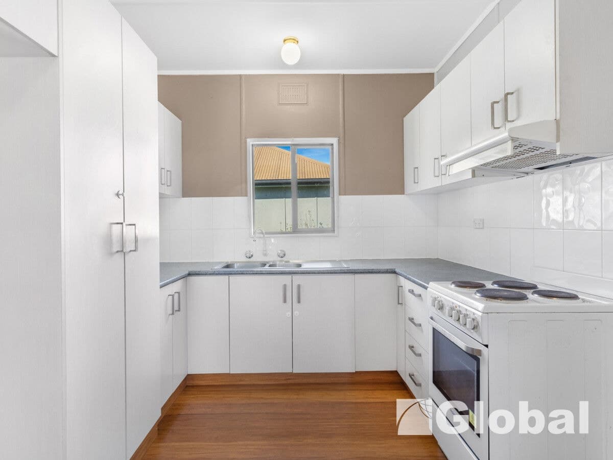 298 Awaba Road, Toronto, Toronto - Thumbnail 2