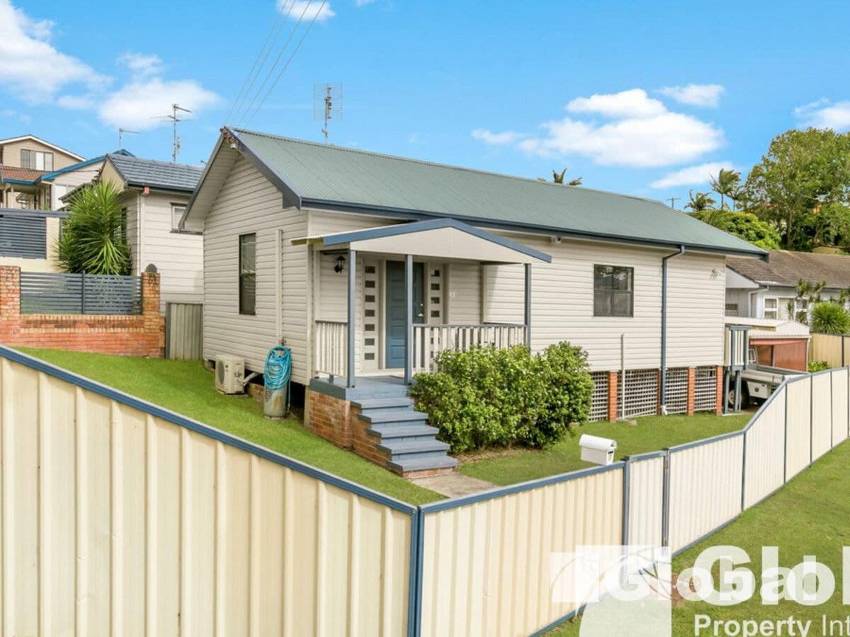 17 Saros Street, Belmont North, Belmont North - Image 1
