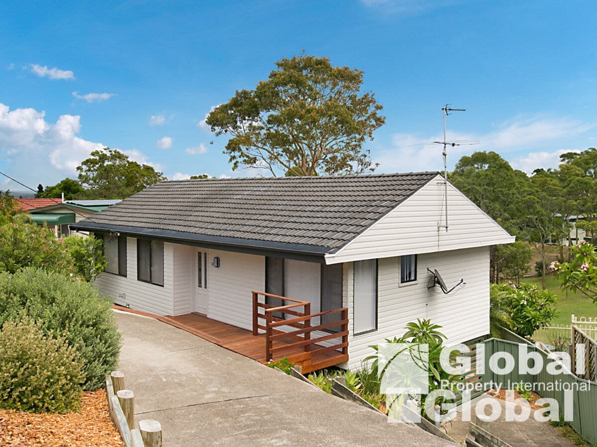 11 Butler Crescent, Warners Bay, Warners Bay - Image 1