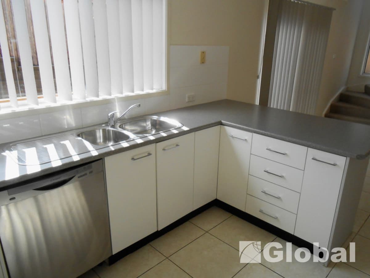 6 Harmony Crescent, MOUNT HUTTON, Mount Hutton - Thumbnail 2