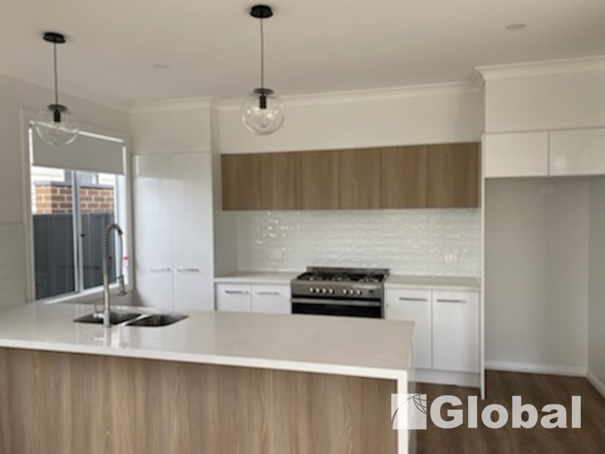 13 McKendry Drive, Cameron Park, Cameron Park - Thumbnail 2