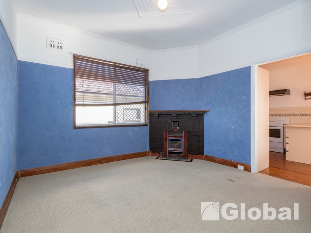 43 Vista Parade, Belmont, Belmont - Thumbnail 5