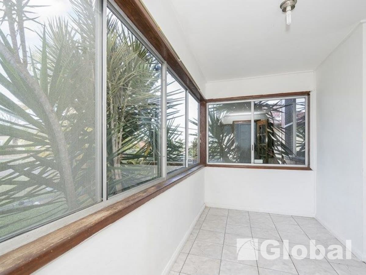 43 Vista Parade, Belmont, Belmont - Thumbnail 8
