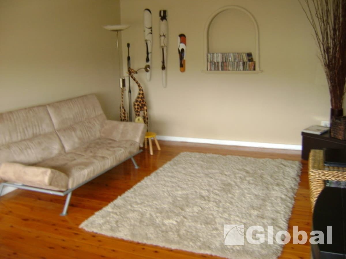 4 Bucklee Crescent, WARNERS BAY, Warners Bay - Thumbnail 2