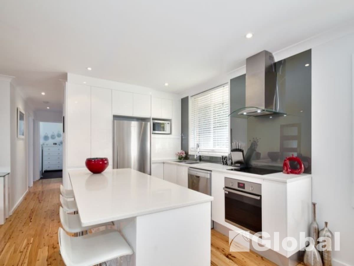 10 Beecroft Street, WARNERS BAY, Warners Bay - Thumbnail 2