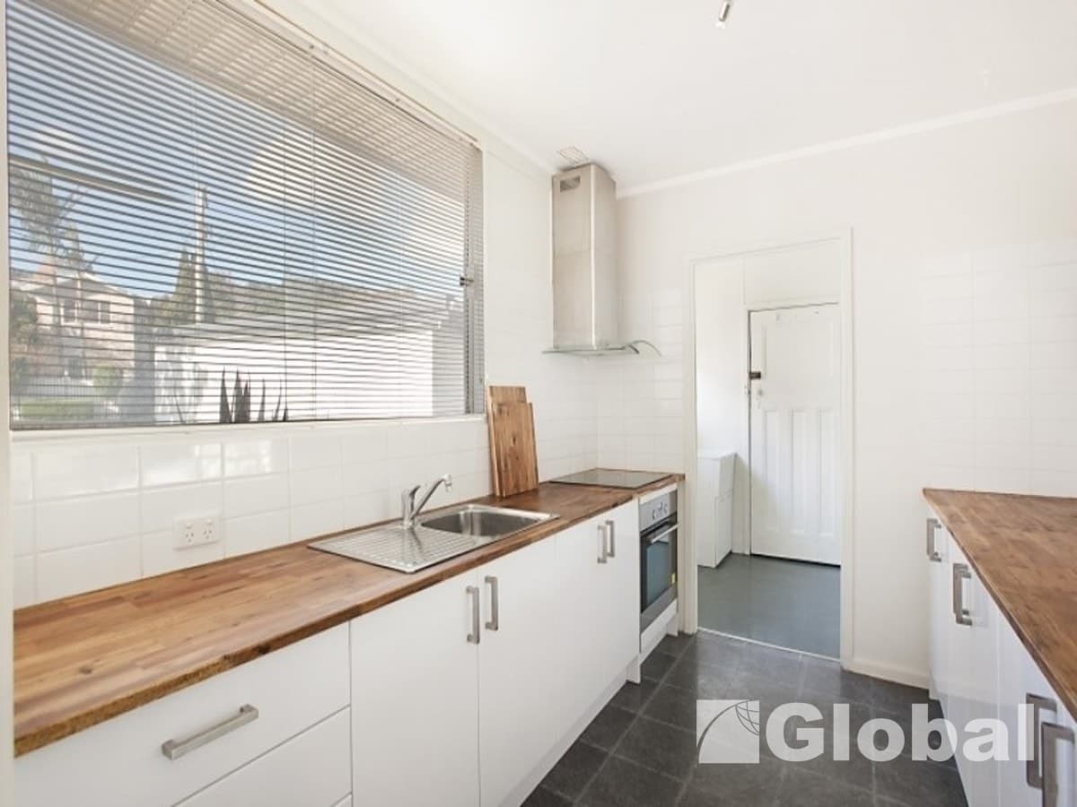 98 Berkeley Street, SPEERS POINT, Speers Point - Thumbnail 2