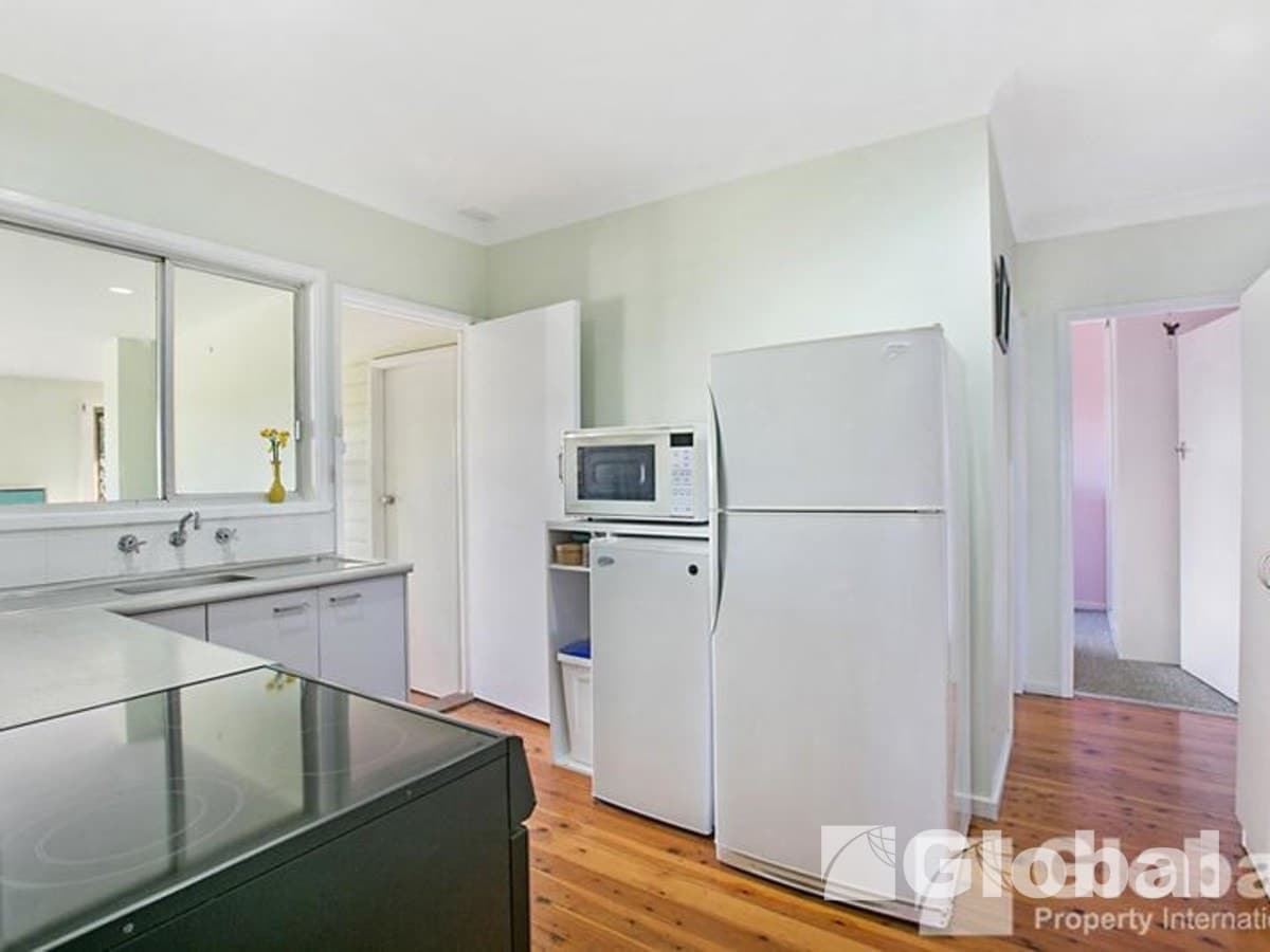 11 Davis Street, SPEERS POINT, Speers Point - Thumbnail 3