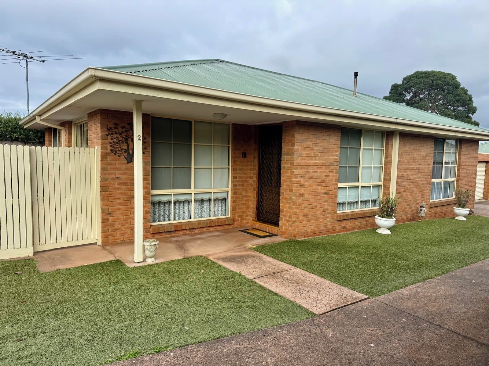 2/21 Clarke Avenue, Belmont, Belmont - Image 1
