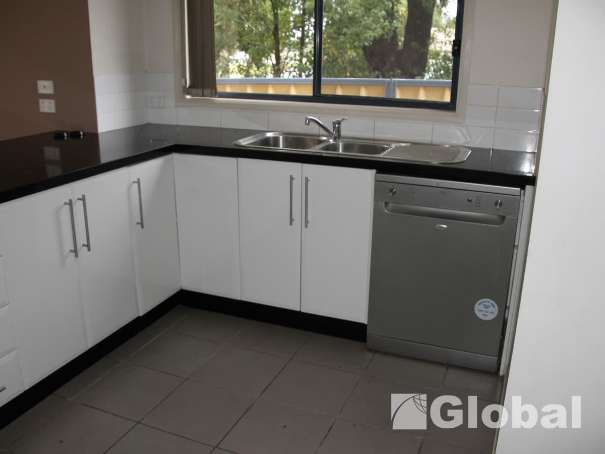 1/107 Cowper Street, Wallsend, Wallsend - Thumbnail 3