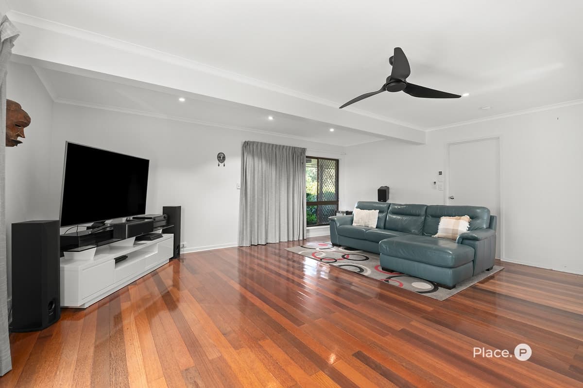 17 Mintwood Place, Sunnybank Hills - Thumbnail 3
