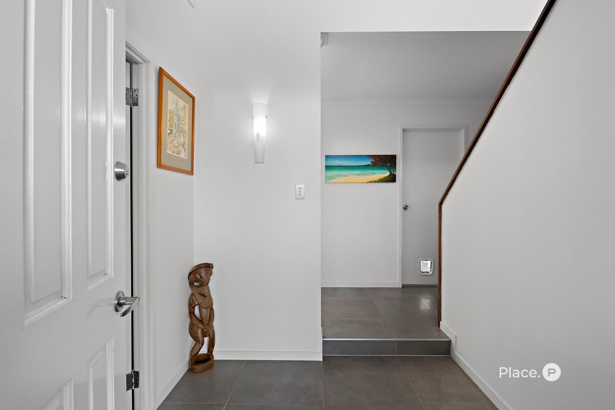 17 Mintwood Place, Sunnybank Hills - Thumbnail 7