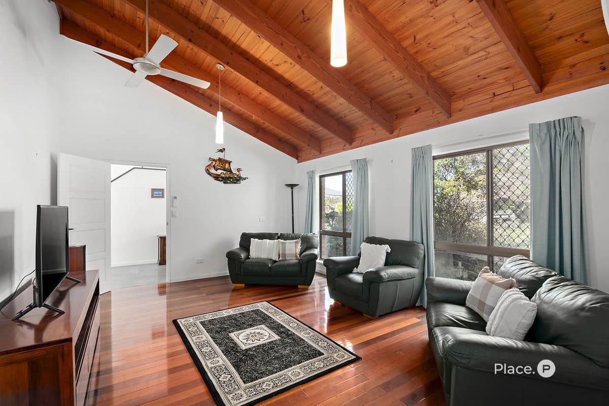 17 Mintwood Place, Sunnybank Hills - Thumbnail 8