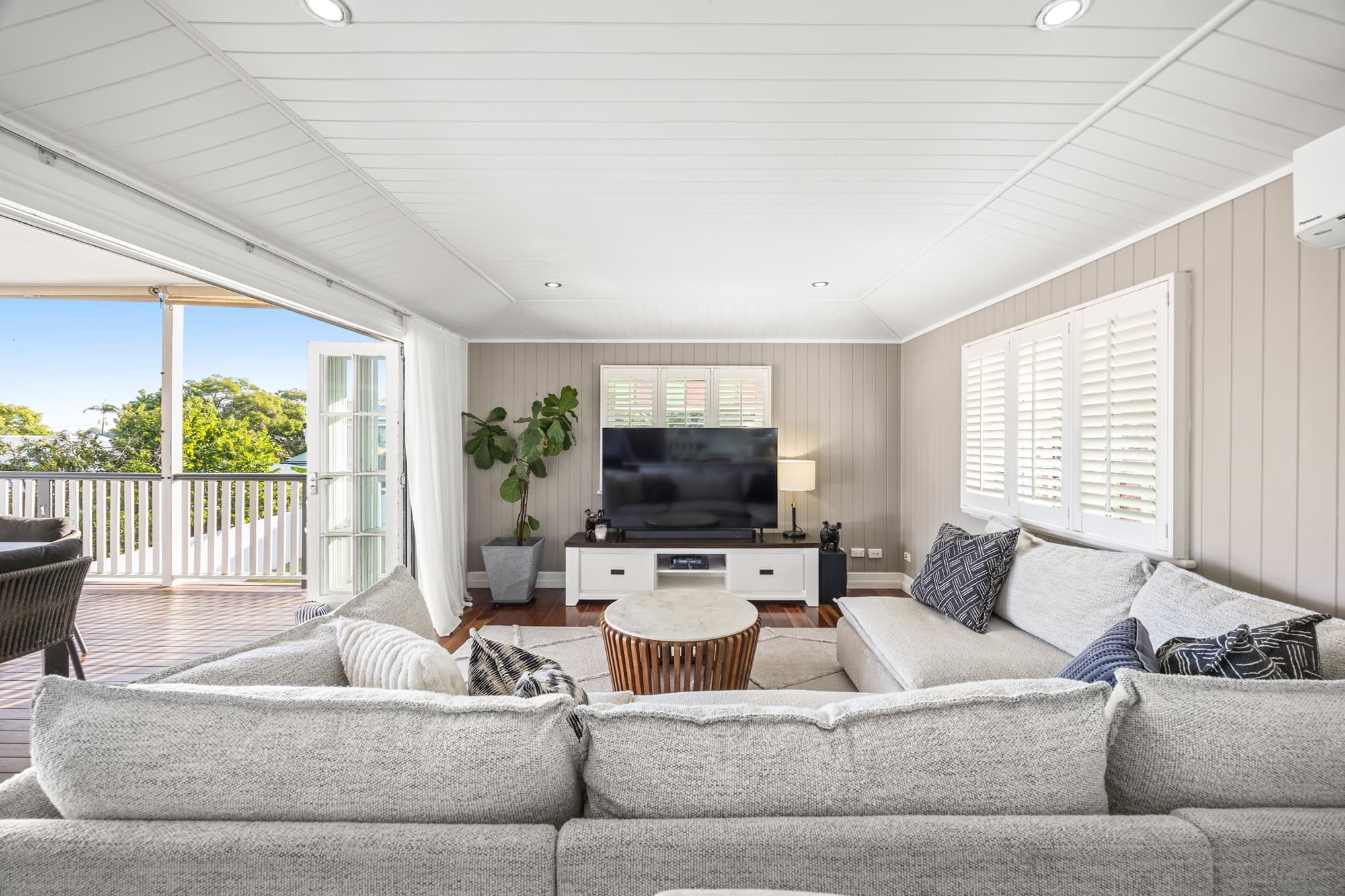 215 Park Road Yeerongpilly QLD 4105, Yeerongpilly - Thumbnail 2