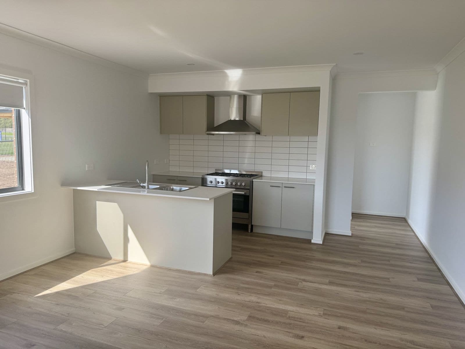 24 Grist Grove, Traralgon VIC 3844, Traralgon - Thumbnail 2