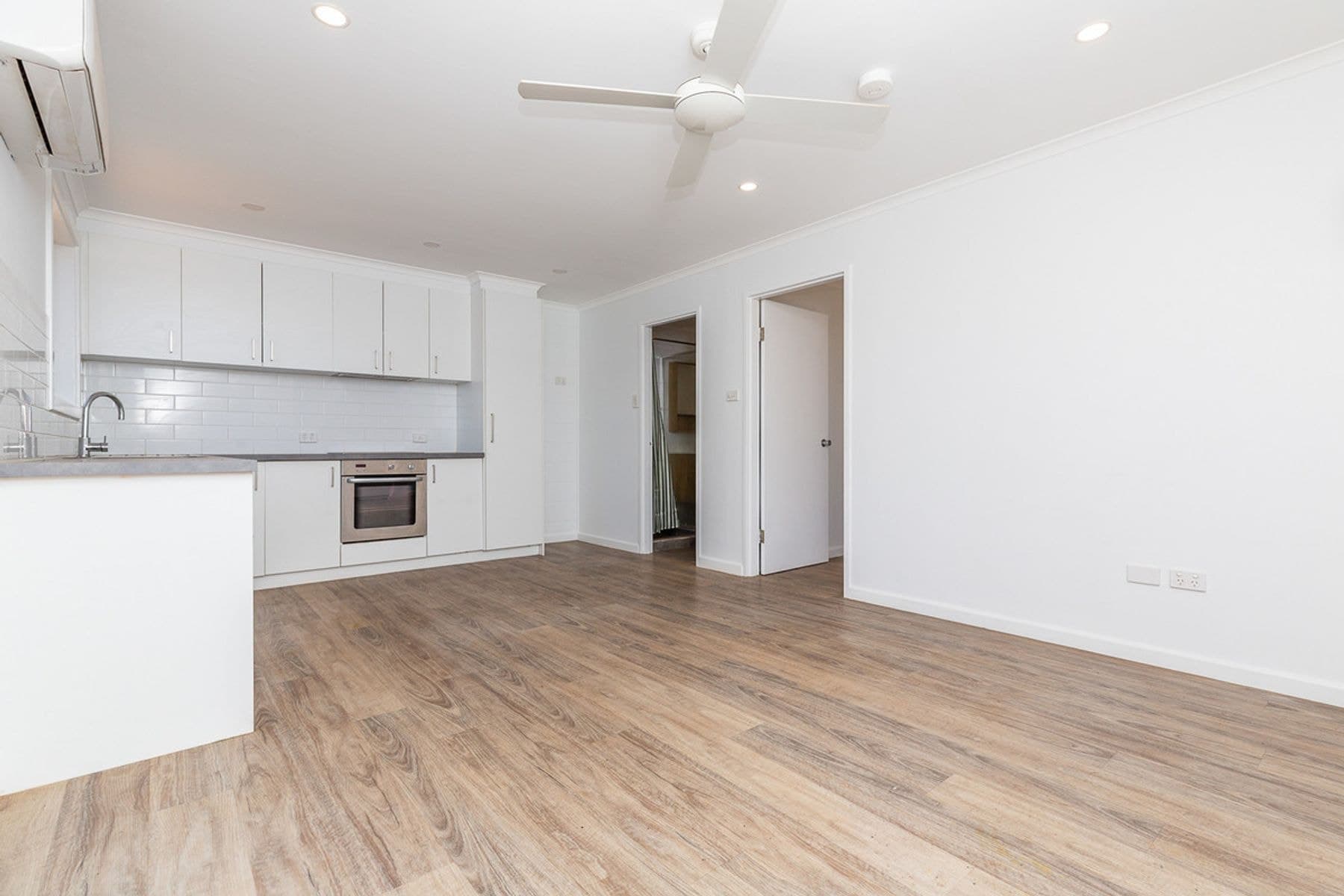 4C Eltona Close, South Hedland WA 6722, South Hedland - Thumbnail 3