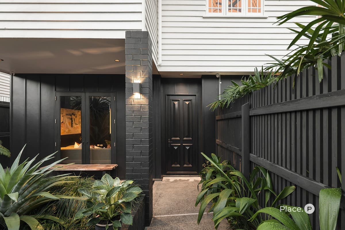 18 Pelham Street, Coorparoo - Thumbnail 2