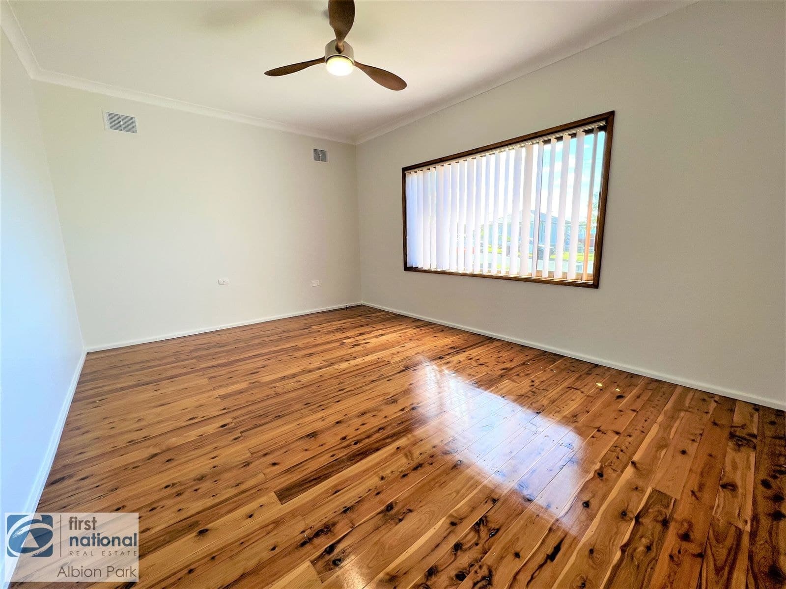 41 Cassia Street, Barrack Heights NSW 2528, Barrack Heights - Thumbnail 2