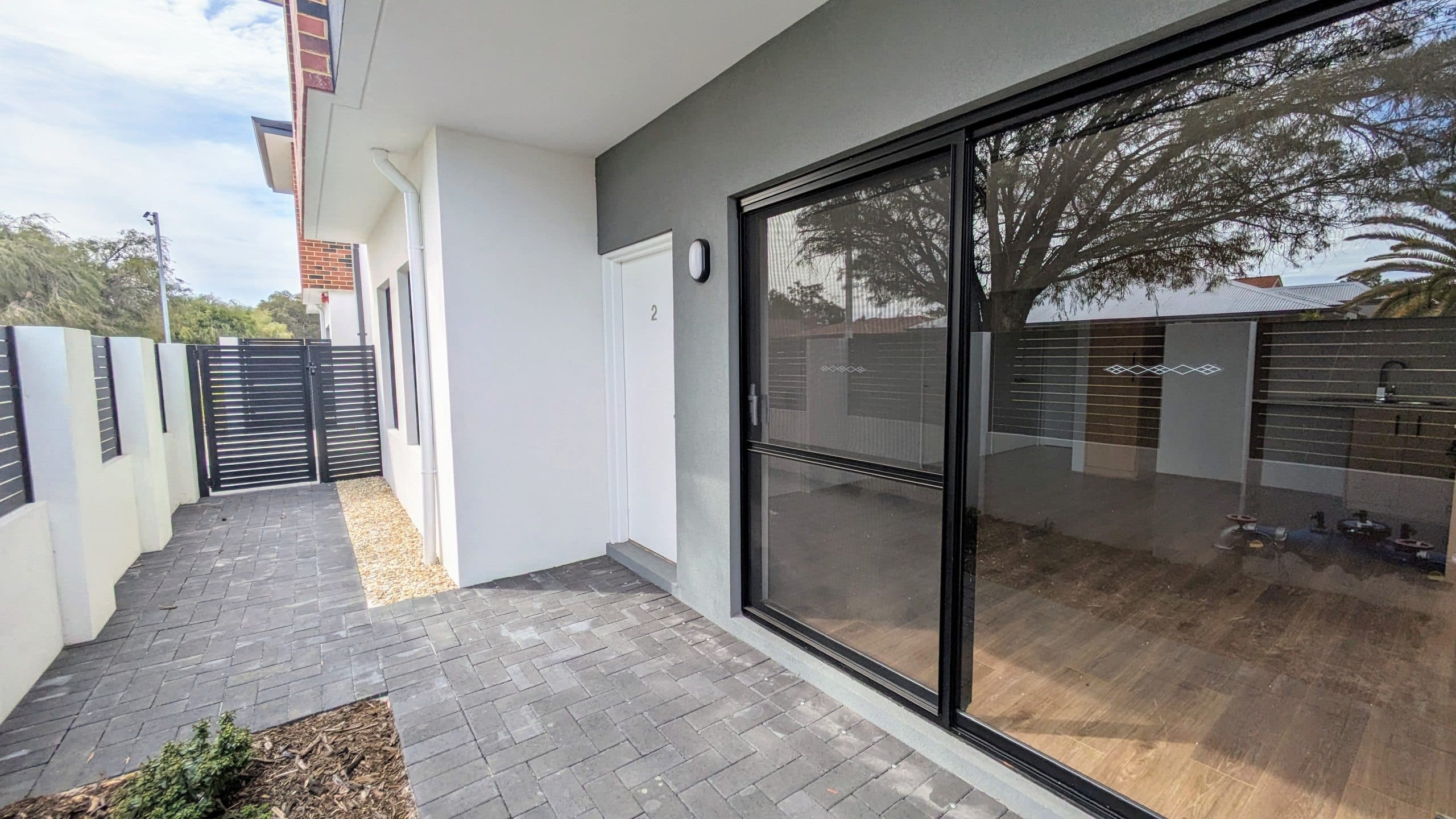 2/101 Hamilton Street, CANNINGTON  WA  6107, Cannington - Thumbnail 3