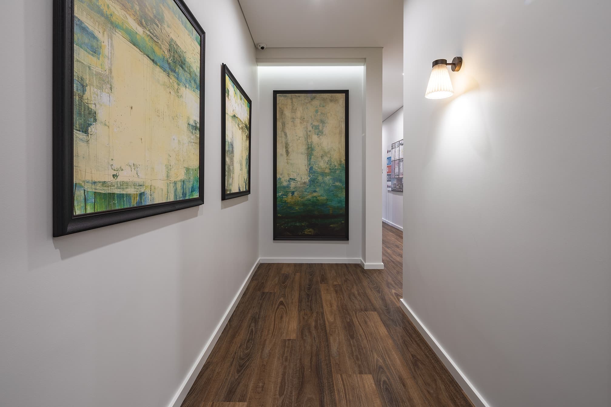 28 Barracoota Loop, LAKELANDS  WA  6180, Lakelands - Thumbnail 2