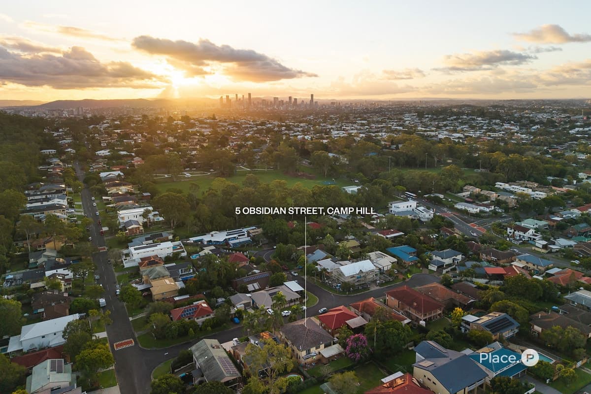 5 Obsidian Street, Camp Hill - Image 1