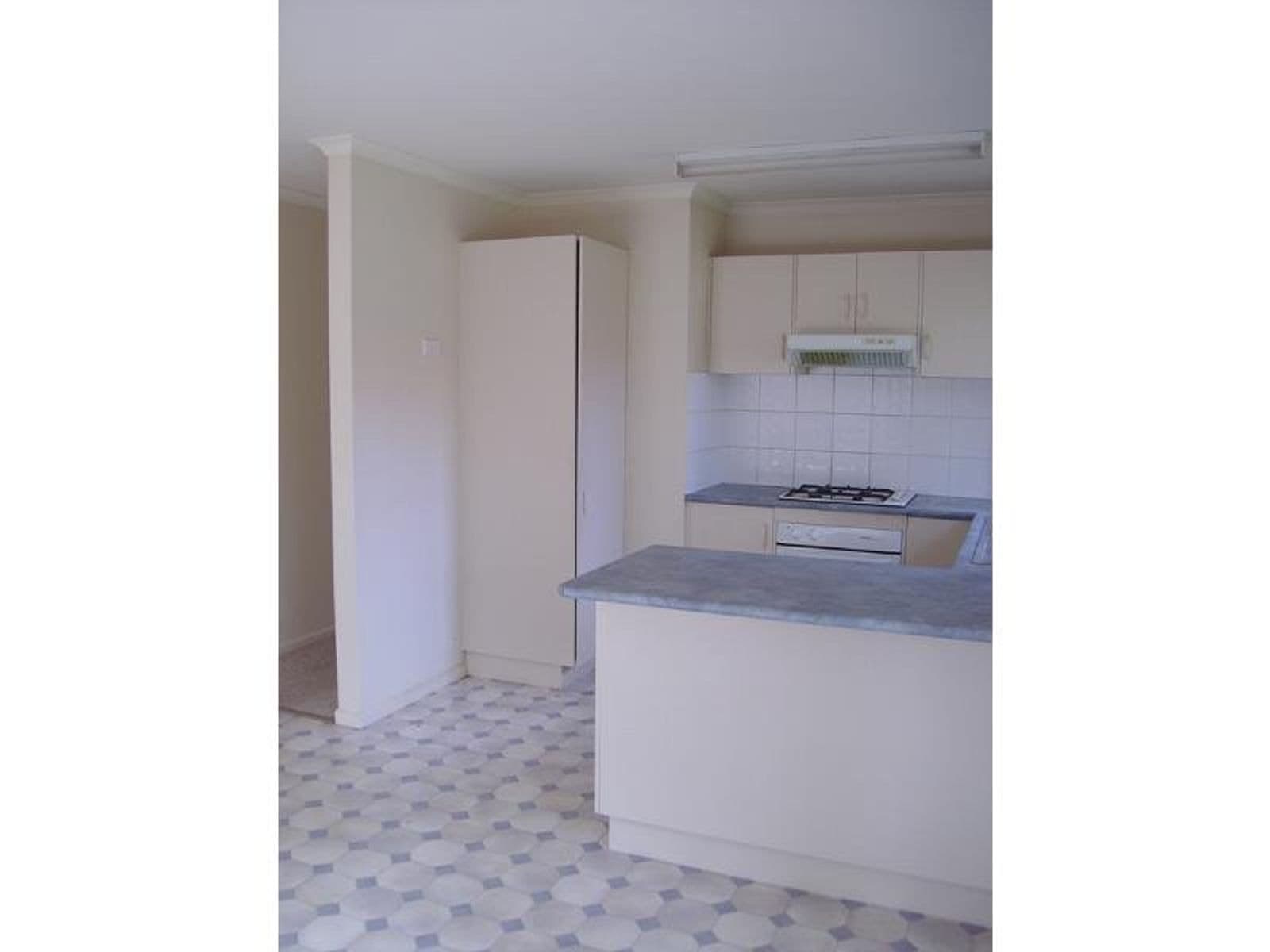 4 Commins Place, Flora Hill VIC 3550, Flora Hill - Thumbnail 3