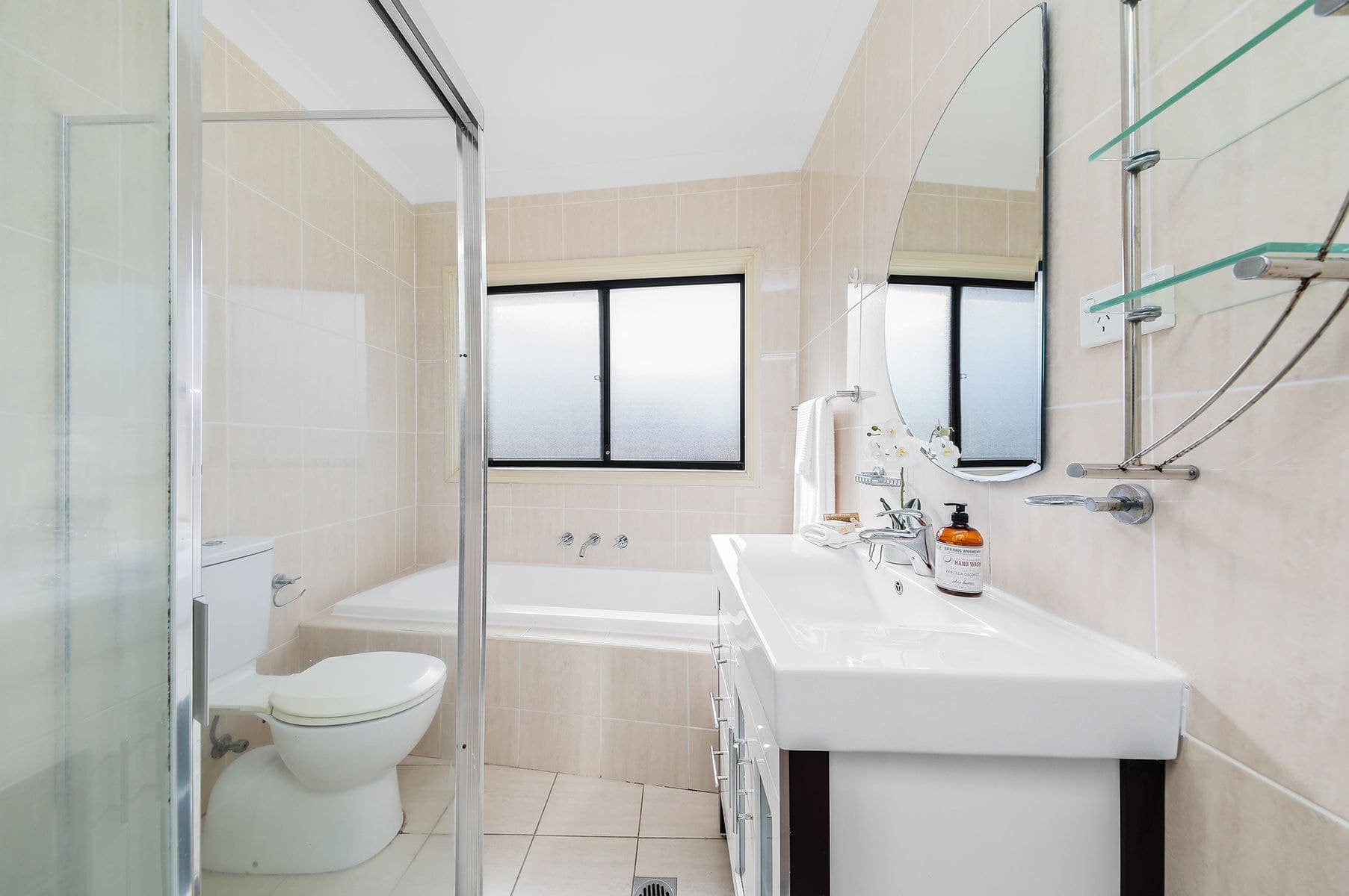 10 Sandra Avenue, Panania NSW 2213, Panania - Thumbnail 7