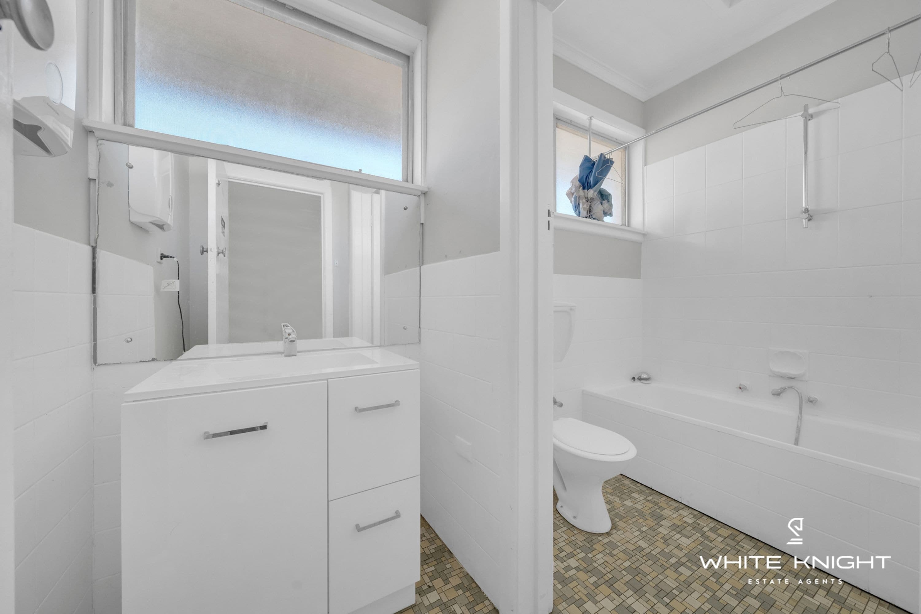 2-4 Collins St, St Albans VIC 3021, St Albans - Thumbnail 8