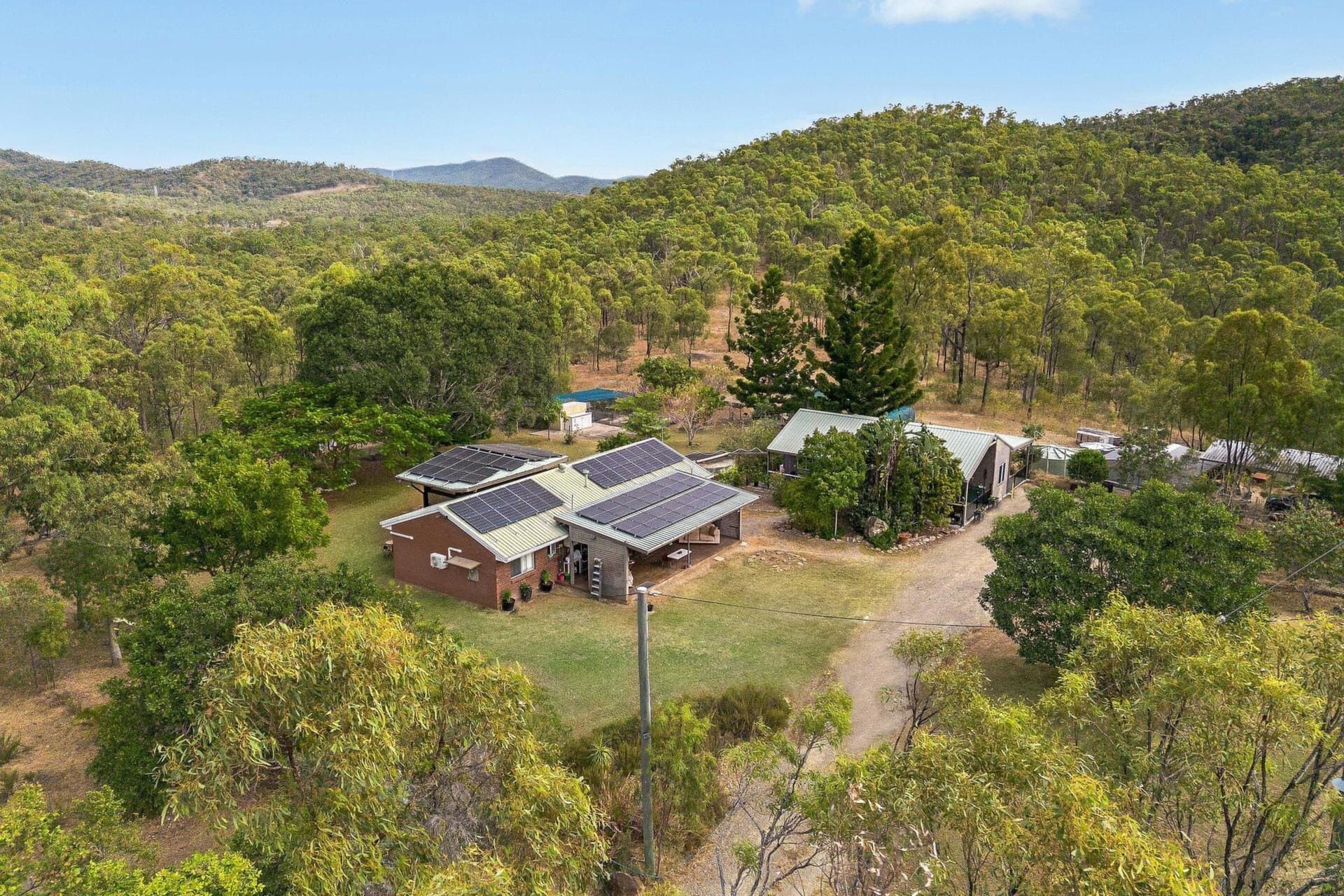 55515 Bruce Highway, Raglan - Image 1