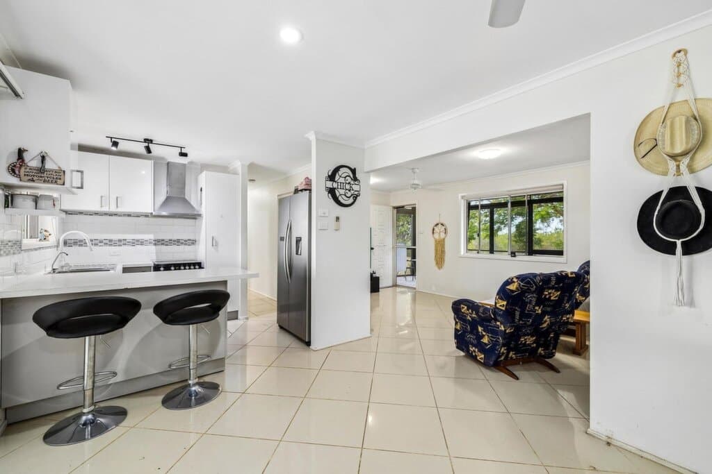 55515 Bruce Highway, Raglan - Thumbnail 4