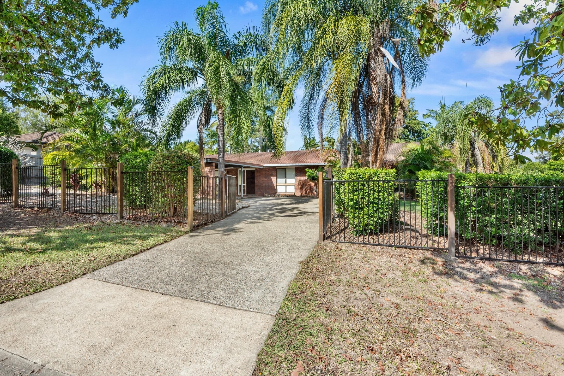 22 Anchusa Street, Bellbowrie QLD 4070, Bellbowrie - Thumbnail 2