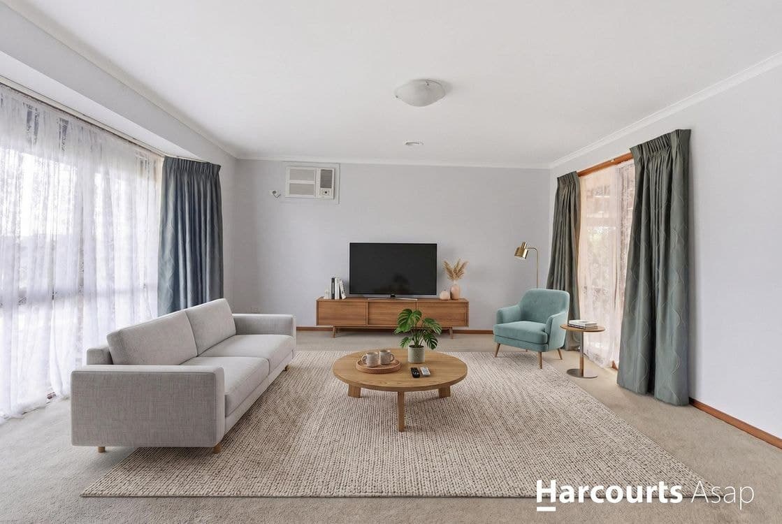 42 McGuigan Drive, Cranbourne, VIC 3977, Cranbourne - Thumbnail 2