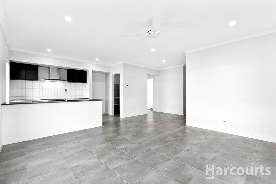 22 Cherry Venture Drive, ELI WATERS, QLD, 4655, Eli Waters - Thumbnail 3