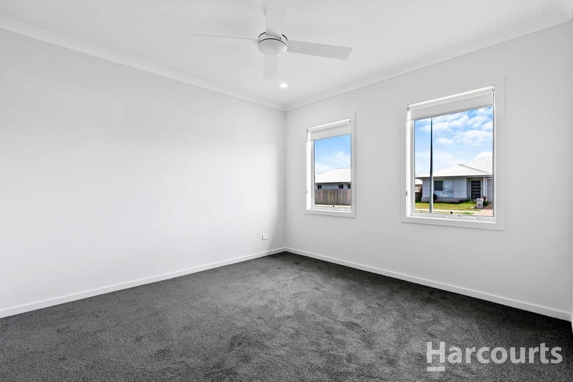 22 Cherry Venture Drive, ELI WATERS, QLD, 4655, Eli Waters - Thumbnail 4