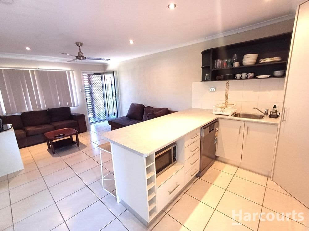 2/63 Queens Road, SCARNESS, QLD, 4655, Scarness - Thumbnail 7