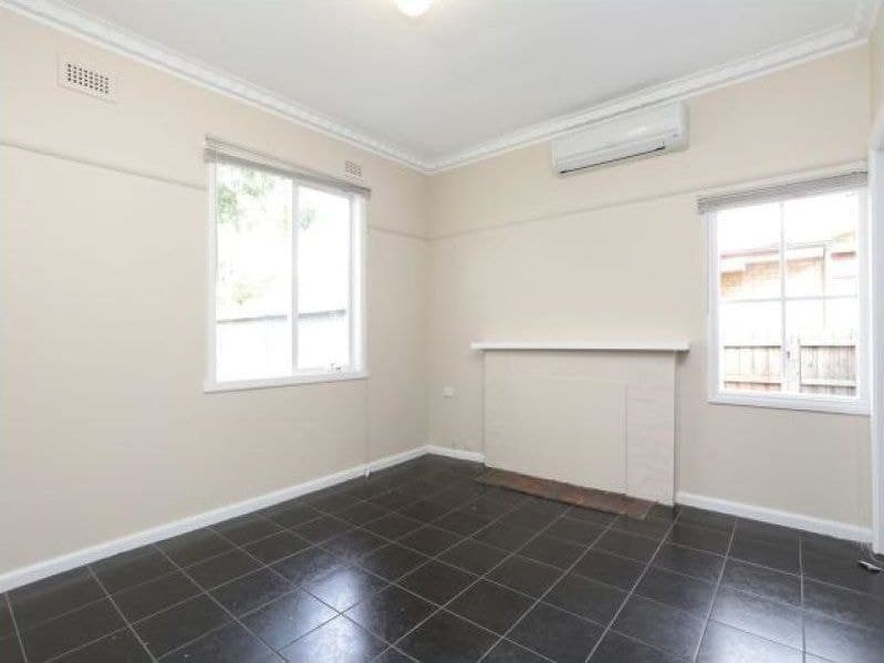 75 Rosslyn Avenue, Seaford, VIC 3198, Seaford - Thumbnail 5