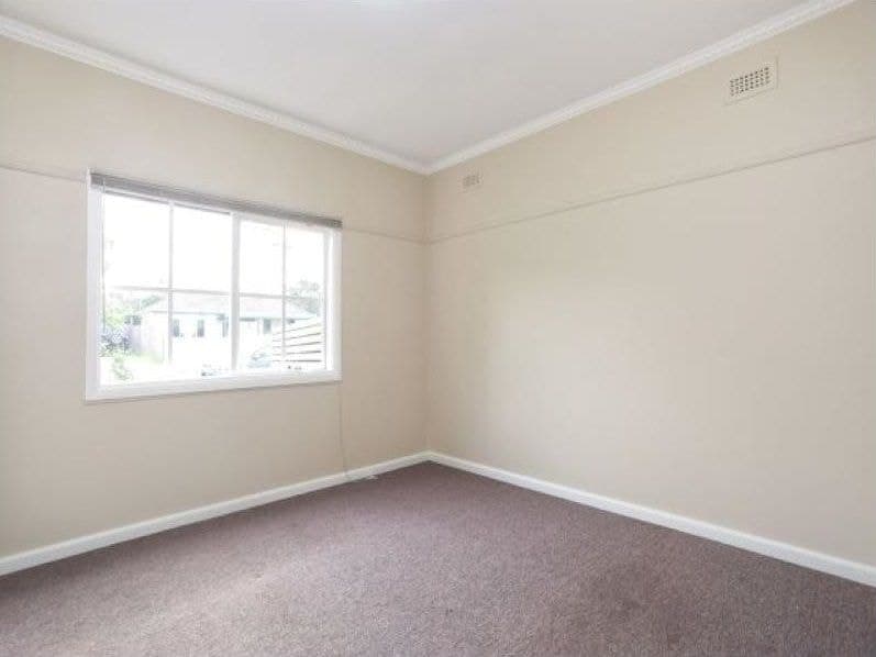 75 Rosslyn Avenue, Seaford, VIC 3198, Seaford - Thumbnail 6