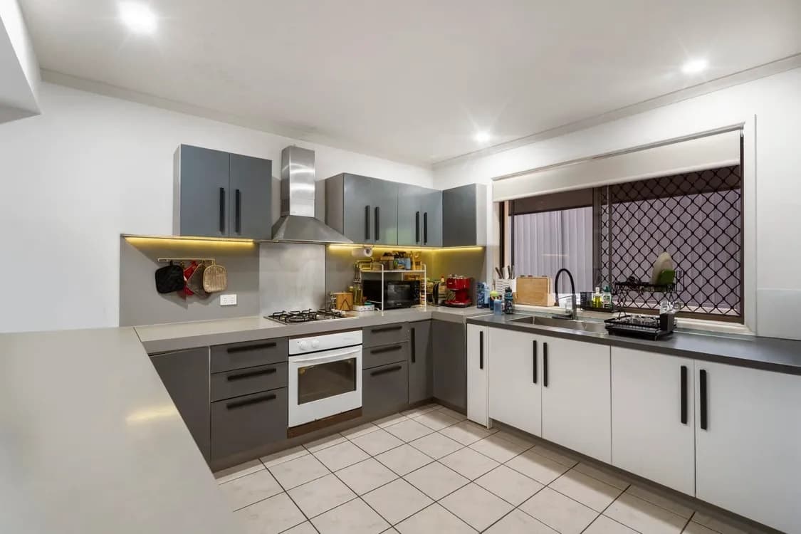 1 Lance Drive, MOUNT WARREN PARK, QLD, 4207, Mount Warren Park - Thumbnail 3