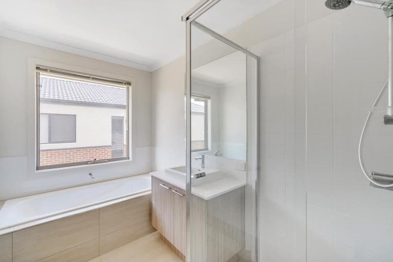 108 Haze Drive, Point Cook VIC 3030, Point Cook - Thumbnail 3