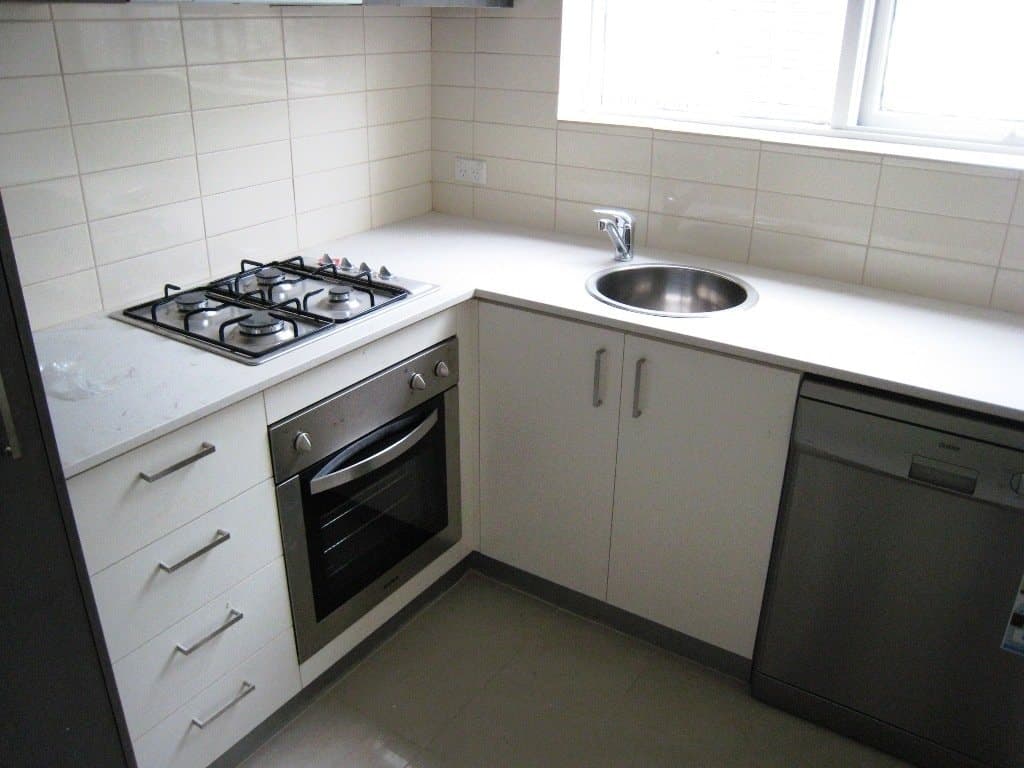 4/102 Westbury Street, St Kilda VIC 3182, St Kilda - Thumbnail 3
