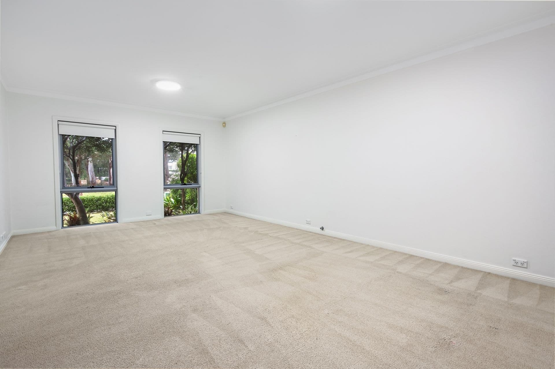 23 Cumberland Square, Newington, Newington - Thumbnail 3