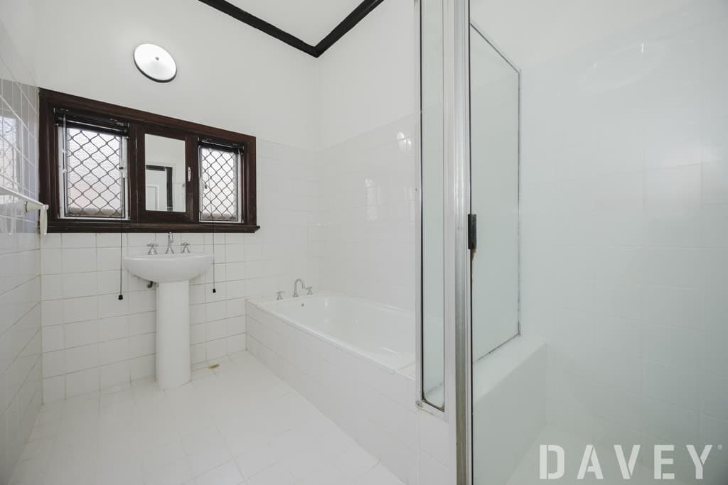 277 Huntriss Road, Doubleview - Thumbnail 4