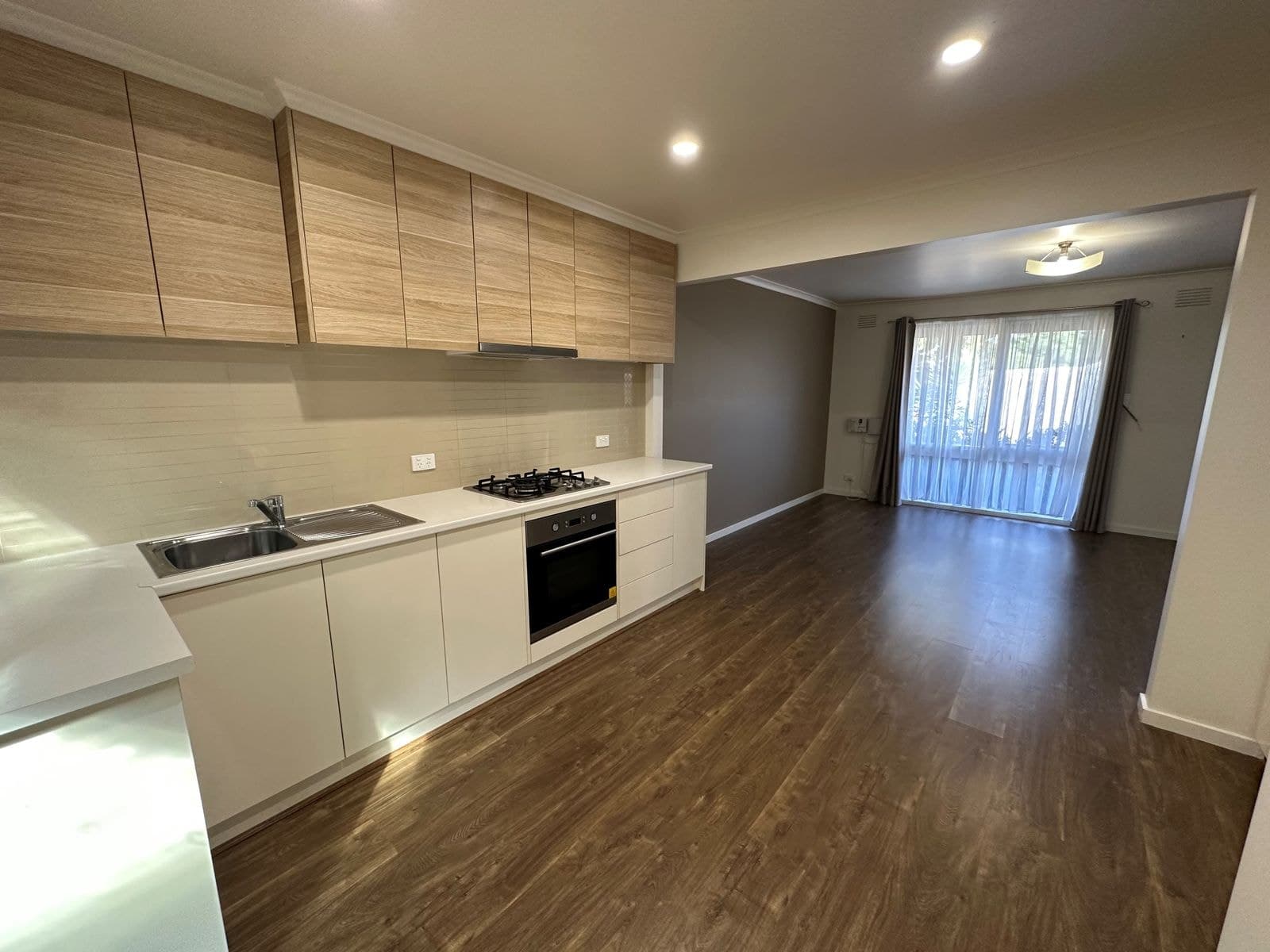 1/27 Stawell Street, Werribee VIC 3030, Werribee - Thumbnail 4