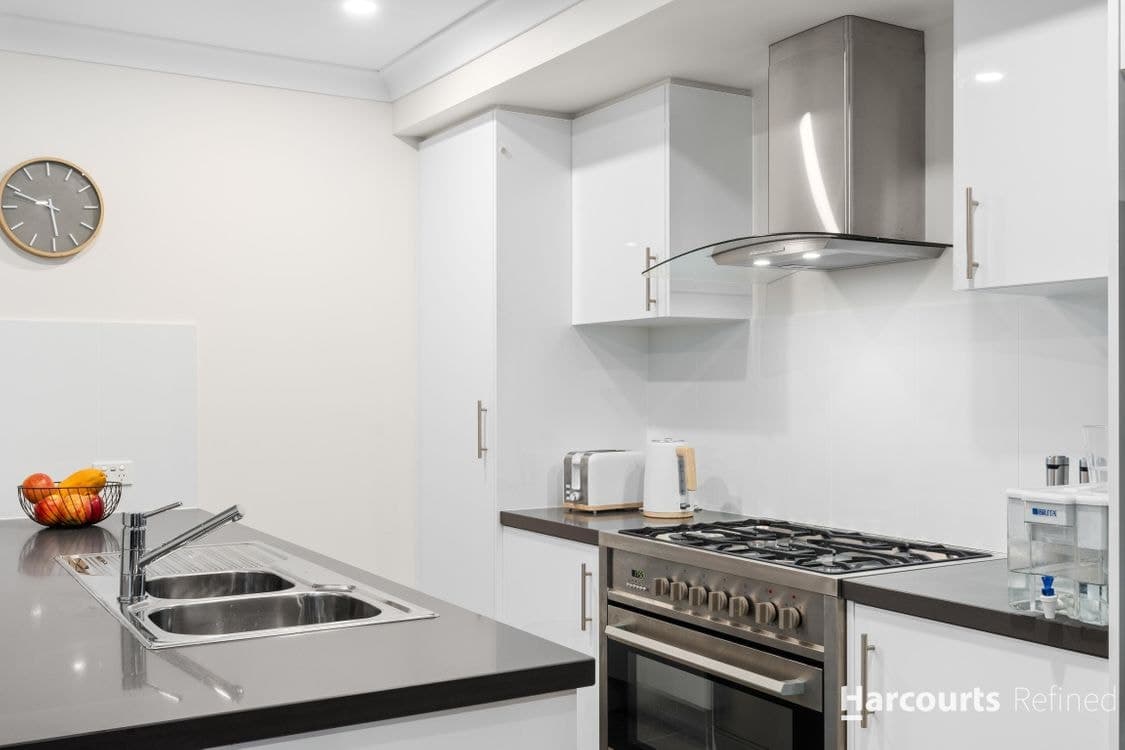 54 Snowdonia Crescent, YARRABILBA, QLD, 4207, Yarrabilba - Thumbnail 3