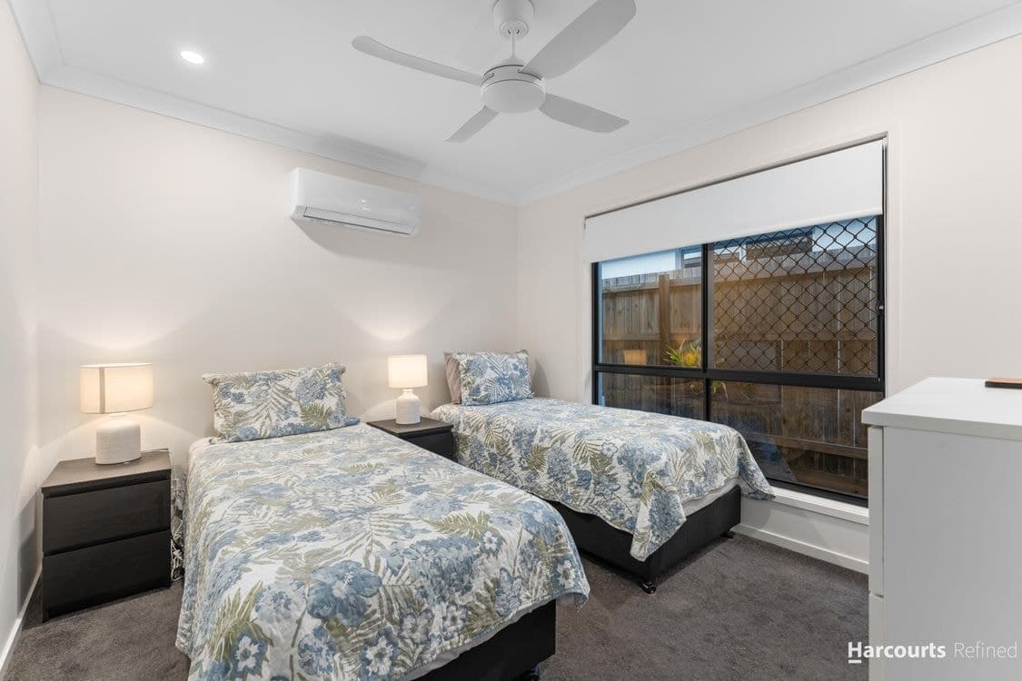 54 Snowdonia Crescent, YARRABILBA, QLD, 4207, Yarrabilba - Thumbnail 8