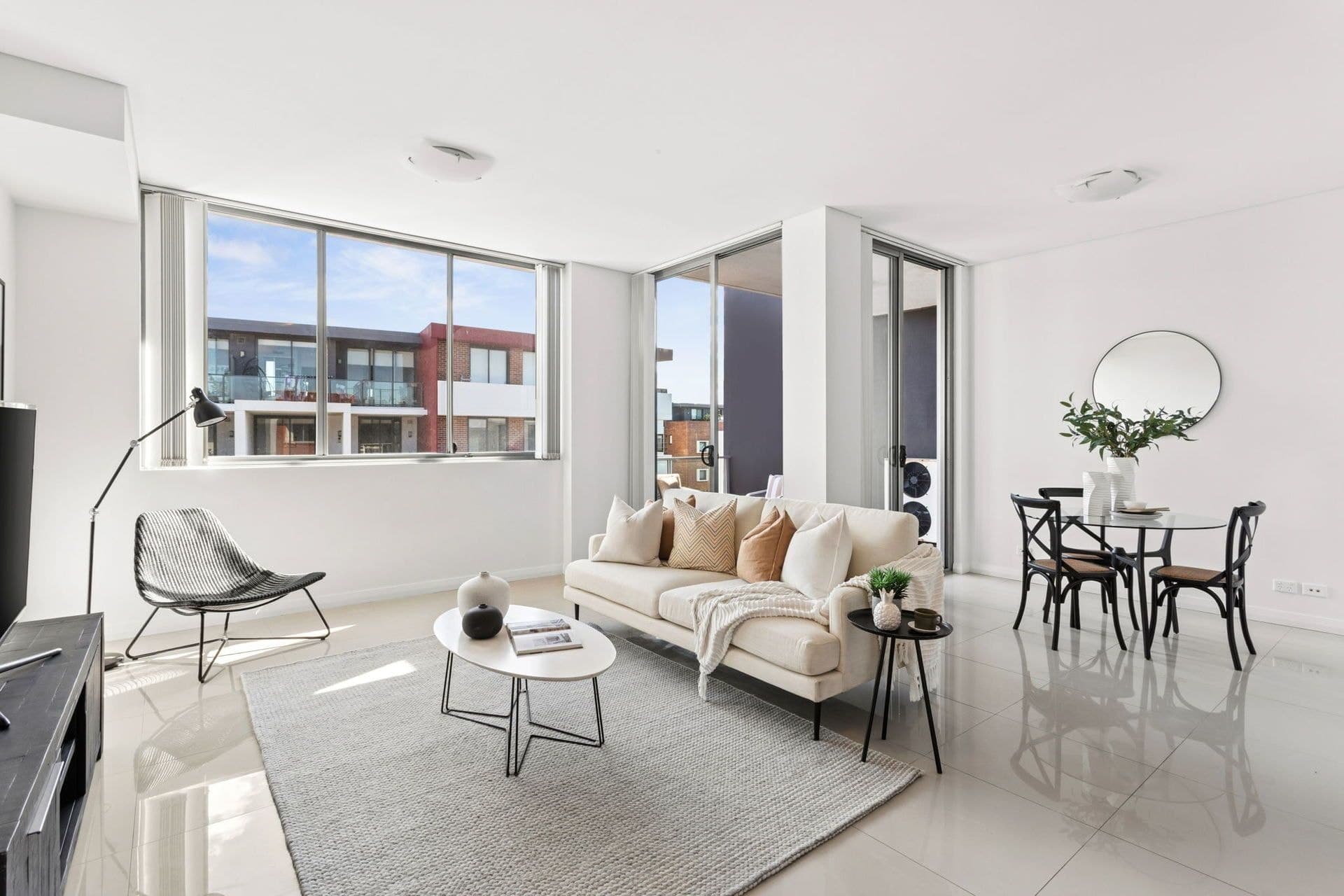 602/12 Rancom Street, Botany - Thumbnail 3