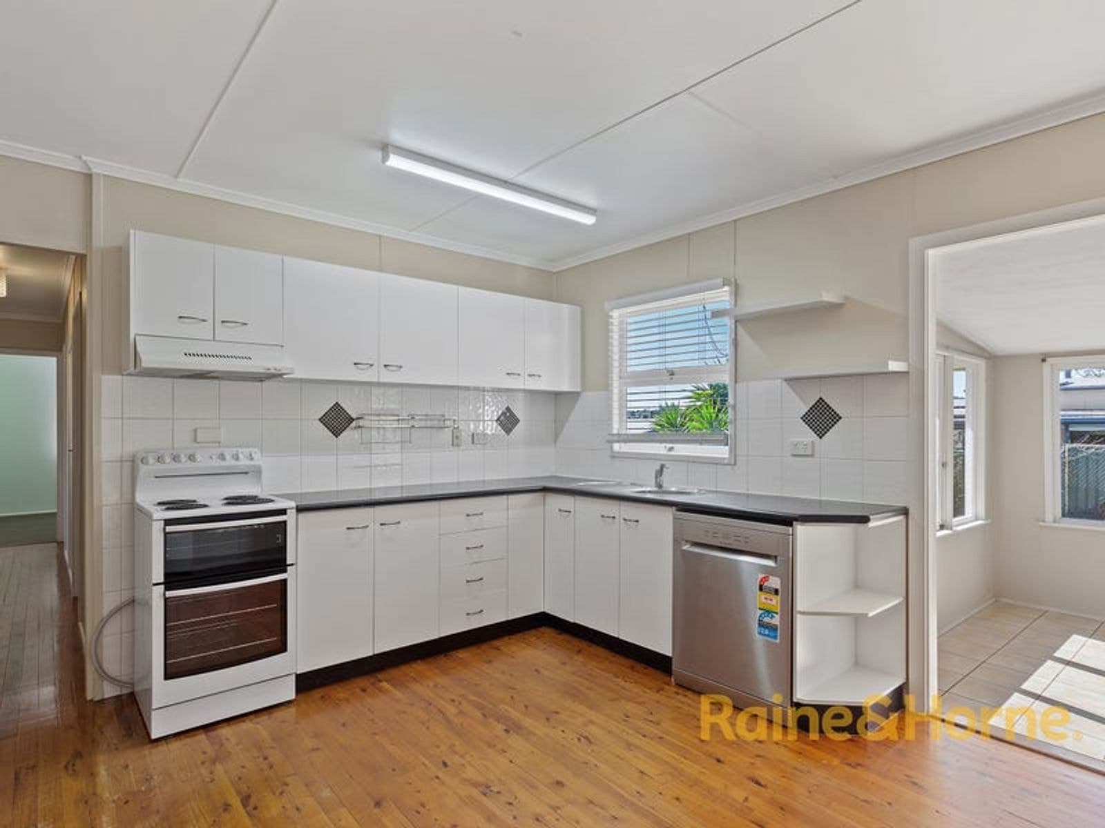 14 Brim Street, Newtown QLD 4350, Newtown - Thumbnail 2
