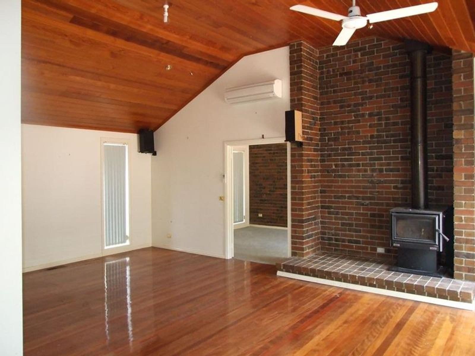 16 Tanya Place, Wheelers Hill VIC 3150, Wheelers Hill - Thumbnail 3